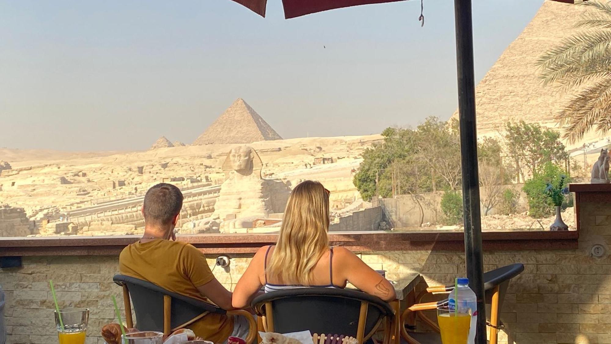 Seven Pyramids Panoramic View Inn Kafrat al Jabal Bagian luar foto